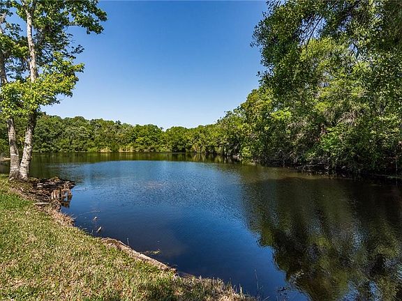 2nd image of 4303 Brooker Creek Dr