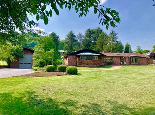 1418 Charleston Rd, Spencer, WV 25276