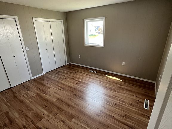 5th image of 1209 E Cherry St