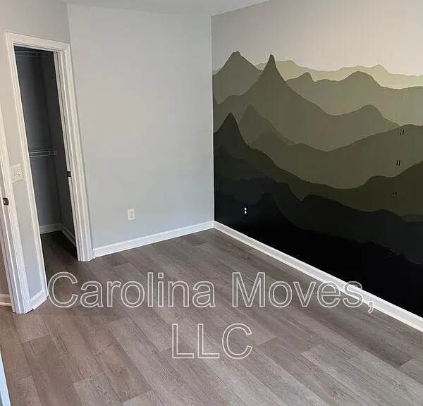 479 Woodbark Ct — Photo 2
