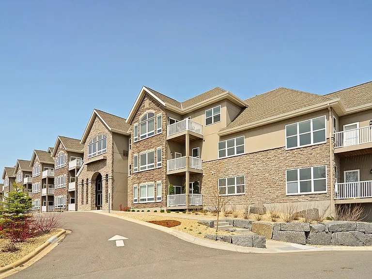 Newer building & great shared amenities