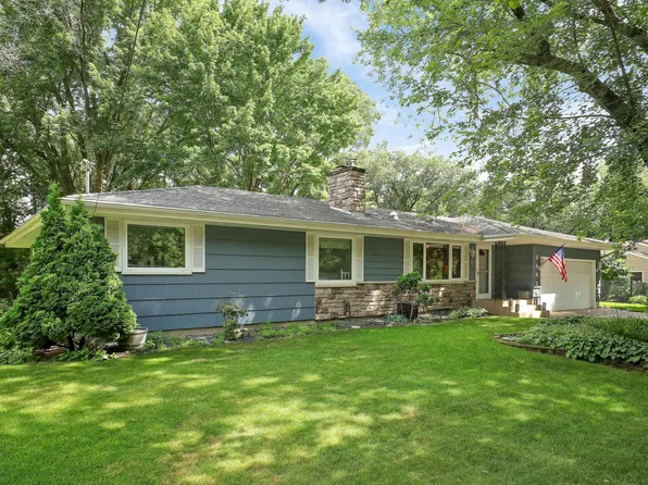 14416 Moonlight Hill Rd, Minnetonka, MN 55345