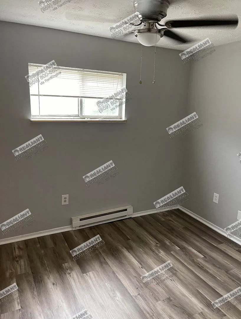 2 bed, 1.0 bath, $1,045 — Photo 3