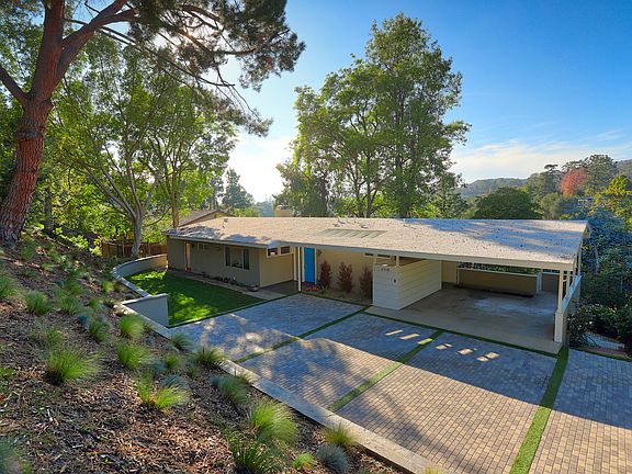 2nd image of 1118 Glen Oaks Blvd