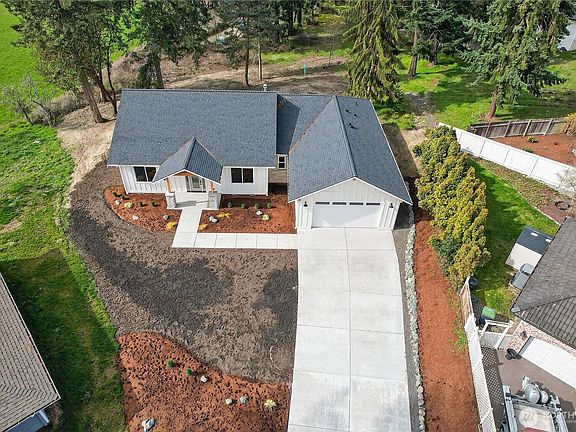 2nd image of 148 Sunland Drive