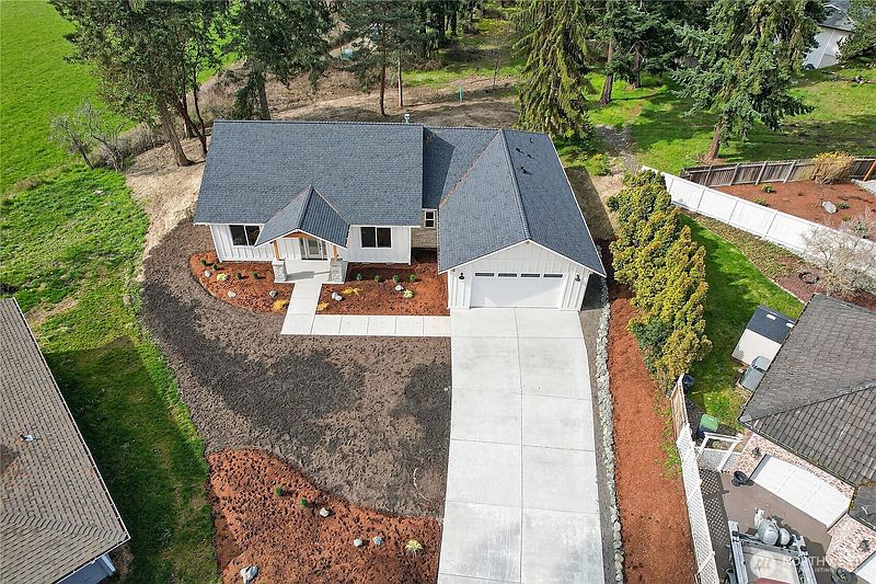 3rd image of 148 Sunland Drive