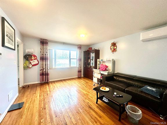 3rd image of 4744 199th Street