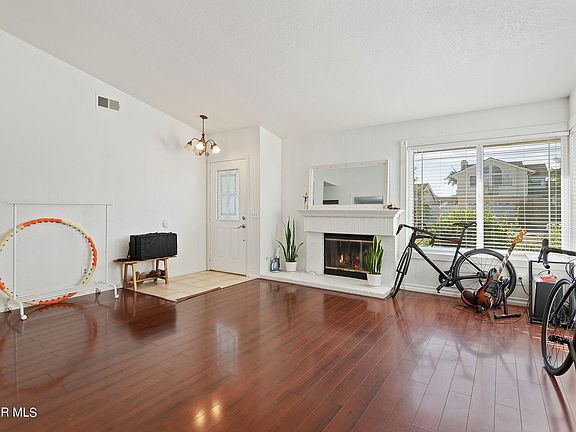 2nd image of 5289 Meadowridge Ct