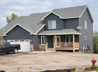 2559 Cold Lake Trl W, Mayer, MN 55360