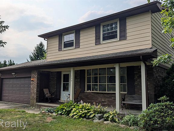2nd image of 590 E Borland Rd
