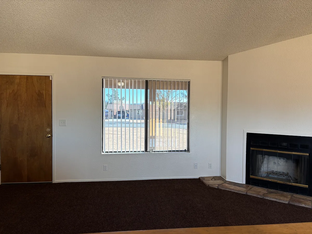 Building Photo - 22578 El Centro Rd