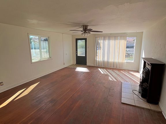 2nd image of 15293 S Colorado Ave