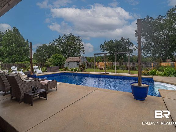 3rd image of 23904 Tullamore Dr