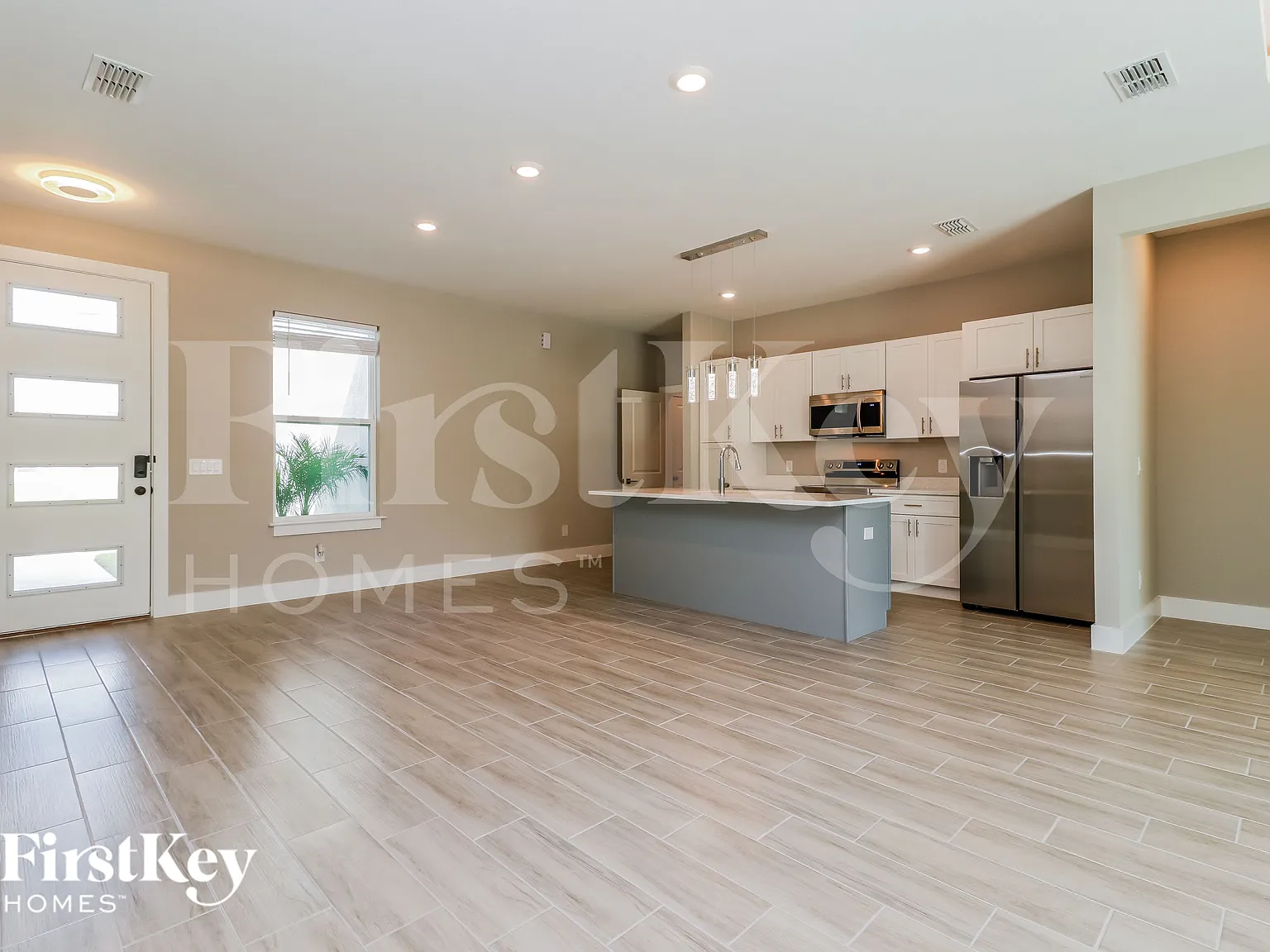 4 bed, 2.0 bath, 1670 sqft, $1,710 — Photo 2