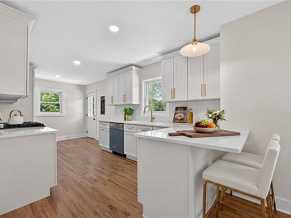 2nd image of 10408 W 65th St