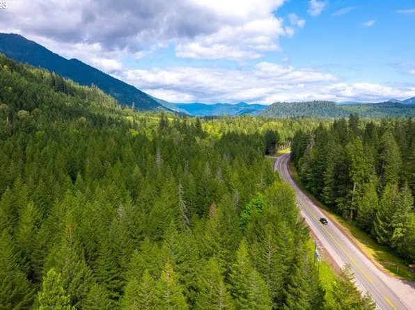 McKenzie Hwy, Blue River, OR 97413