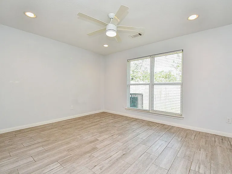 6747 England St #A — Photo 22