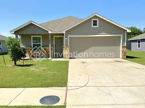 10527 Sewell Cir Photo 1