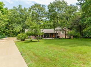 18 Hickory Hill Dr, O'Fallon, MO 63366