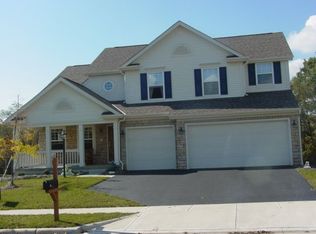 7440 Old River Dr, Blacklick, OH 43004