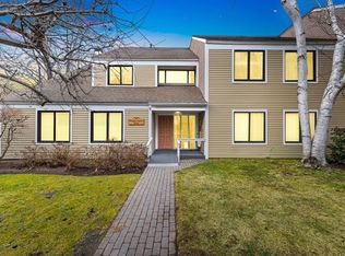 27 Concord Greene UNIT 2, Concord, MA 01742