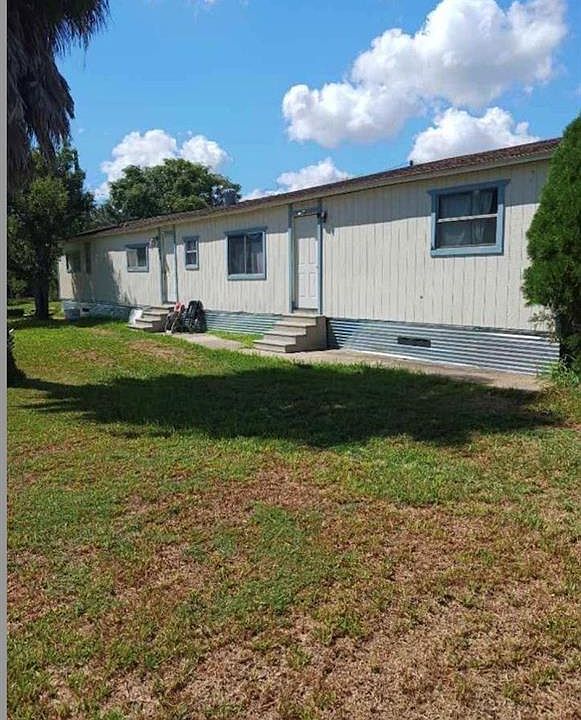 1st image of 13973 Pomegranate Ln
