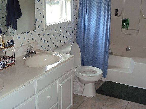 4th image of 14348 Fairway Dr