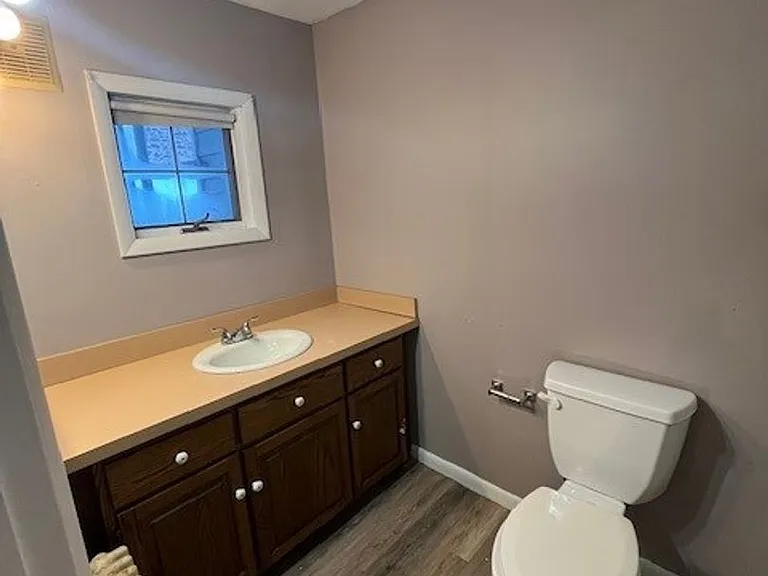 9 E Main St #1-5 — Photo 11
