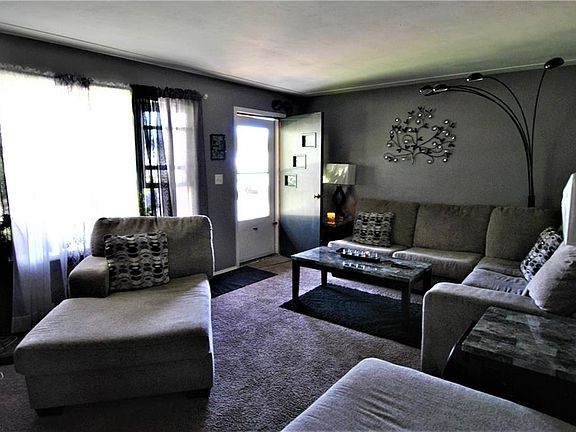 3rd image of 1415 W 29th St
