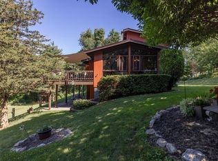 1023 N Woodstock Rd, Southbridge, MA 01550