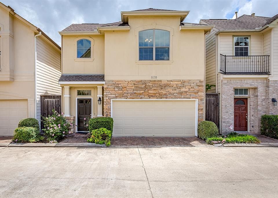 1st image of 9139 Lago Crest Dr
