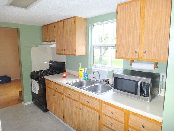 4th image of 193 Sparrows Bay Ln