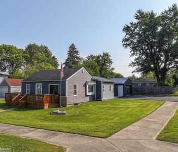 1375 Alberta Ave, Burton, MI, 48509
