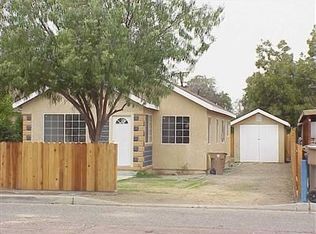 610 6th St, Bakersfield, CA 93304