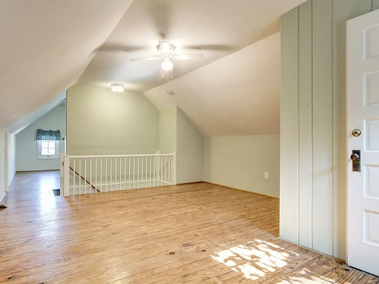 1626 Kalmia Rd NW — Photo 34