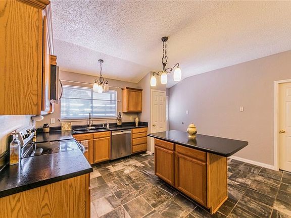 2nd image of 961 Fenway Ln