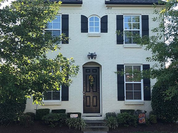 3rd image of 1409 Stokesly Dr