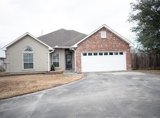 16036 W Lakepoint Ct, Prairieville, LA 70769
