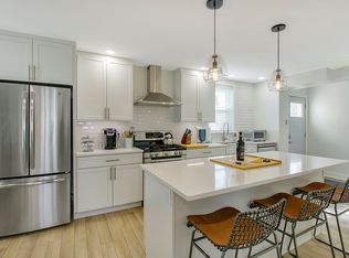 1101 W John St, Champaign, IL 61821