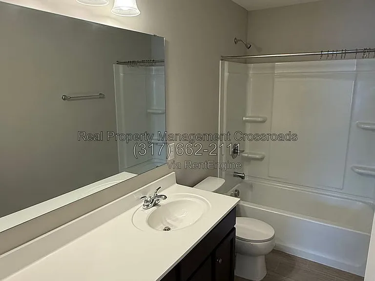 5509 W Woodhaven Dr — Photo 35