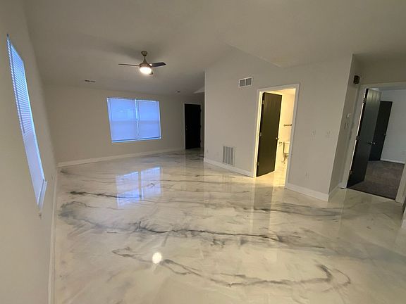 5th image of 3570-3572 Prescott Dr