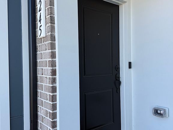 3rd image of 45245 Temple Bar Dr