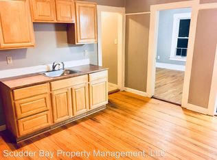 23 Shelby St APT 3, Worcester, MA 01605