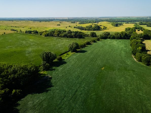 County Road 1000 &amp; County Rd #D, Red Cloud, NE 68970