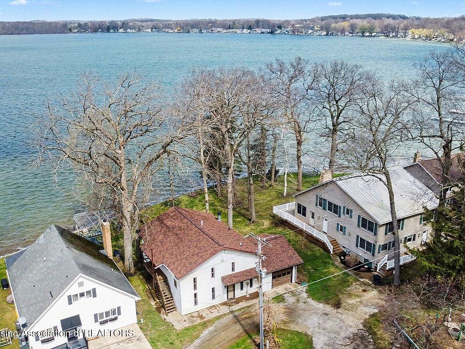 1st image of 2321 Country Club Way