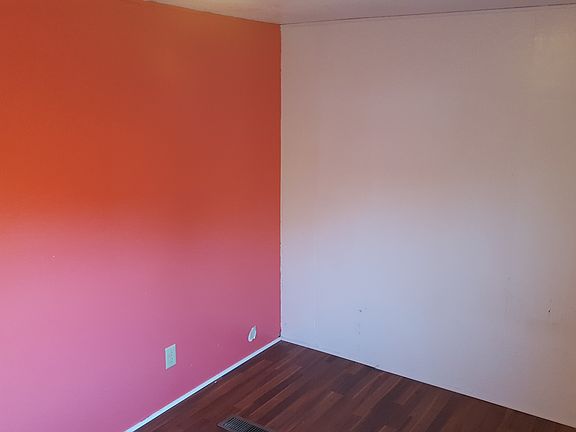 5th image of 364 Central Park Dr