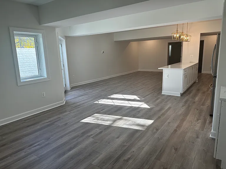 1710 Great Falls St — Photo 16