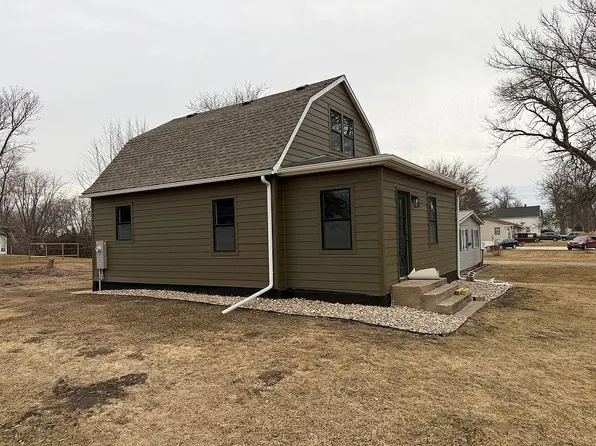 710 S Highland St, Arlington, SD 57212