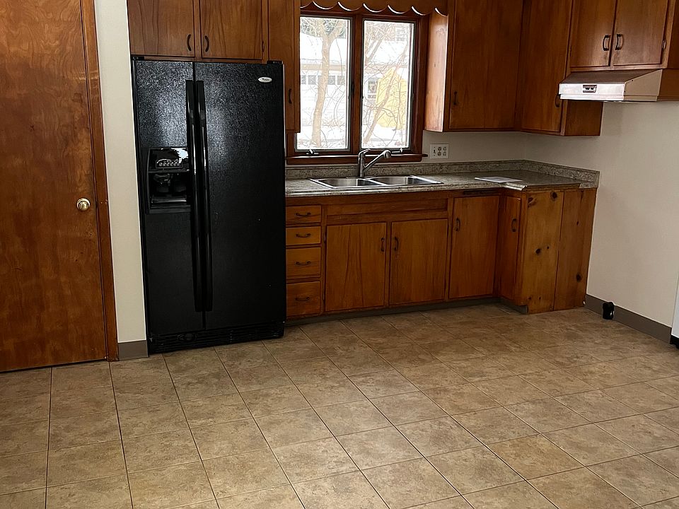 2nd image of 2604 New Rd