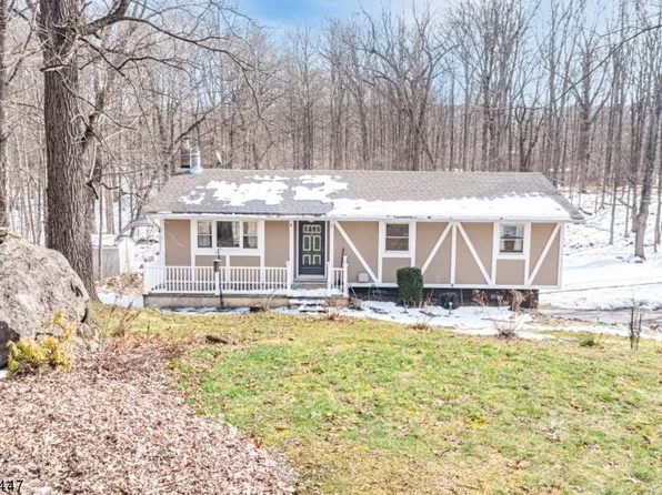 4 Canal Rd, Vernon Twp., NJ 07462